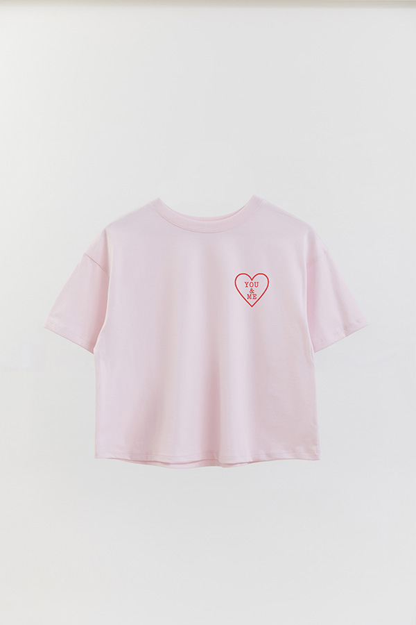 REMERA CROP ESTAMPADA VALENTINE STAMP 10