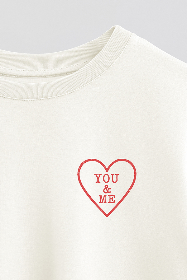 REMERA CROP ESTAMPADA VALENTINE STAMP 10
