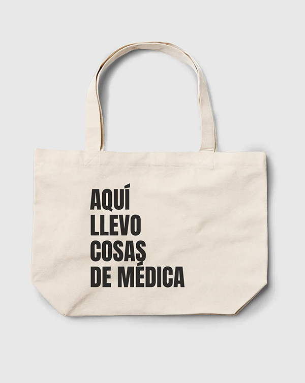 TOTE BAG AQUI LLEVO MÉDICA