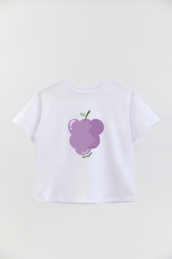 REMERA GIRL OVER FRUIT SWEET GRAPES