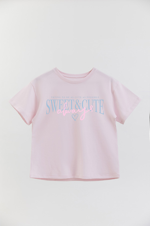 REMERA GIRL OVER SWEET AND CUTE