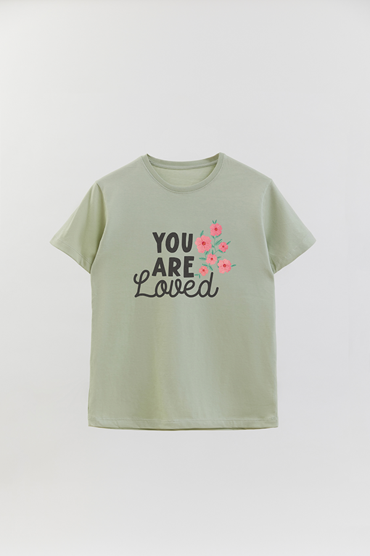 REMERA BASICA ESTAMPADA FLO YOU ARE LOVED