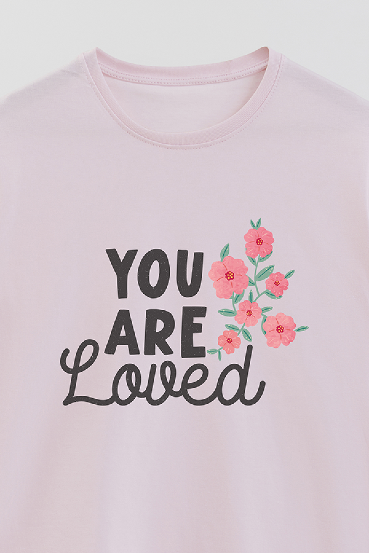 REMERA BASICA ESTAMPADA FLO YOU ARE LOVED