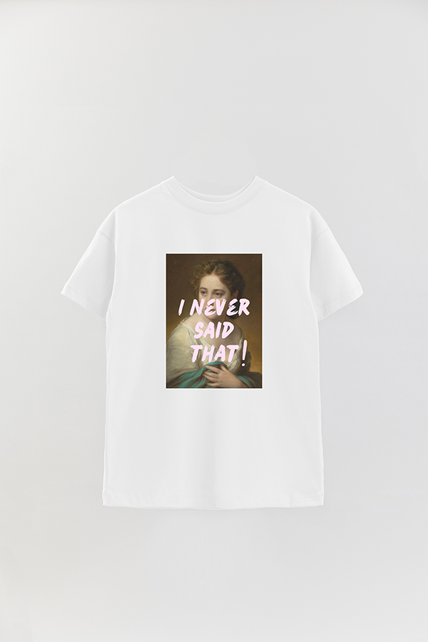 REMERA OVER ESTAMPADA ART COLLECTION 72 I NEVER SAID THAT