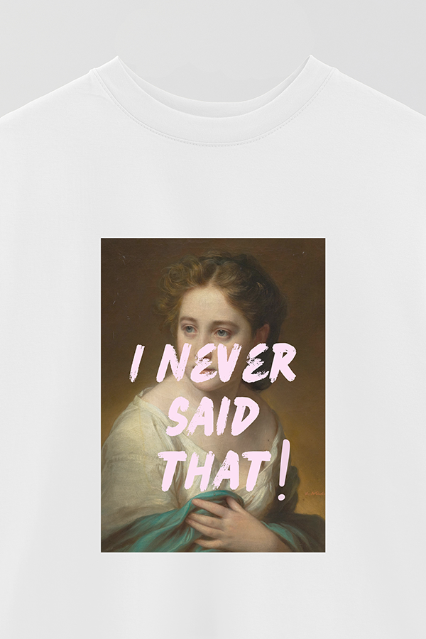 REMERA OVER ESTAMPADA ART COLLECTION 72 I NEVER SAID THAT