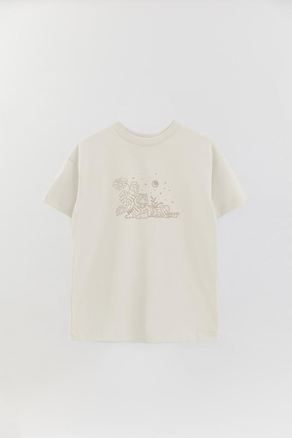 REMERA OVER ESTAMPADA TGR TIGER IN THE NIGHT