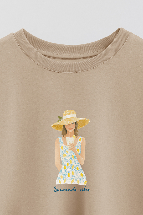 REMERA CROP ESTAMPADA COASTAL LEMONADE VIBES