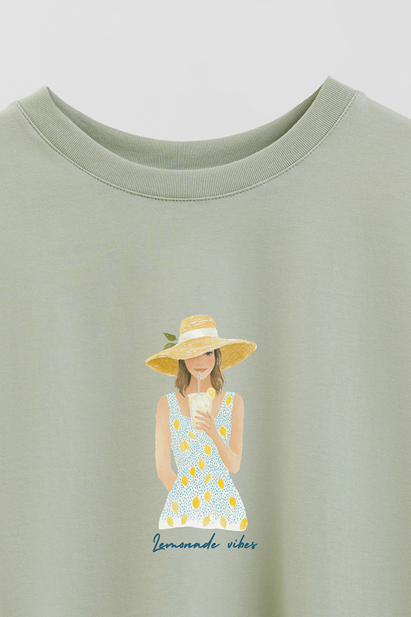 REMERA CROP ESTAMPADA COASTAL LEMONADE VIBES