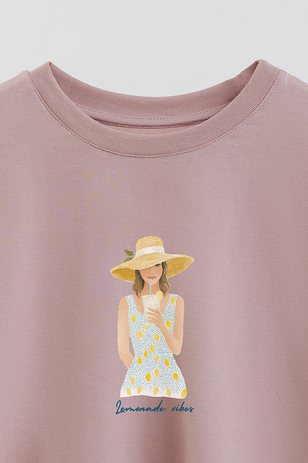 REMERA CROP ESTAMPADA COASTAL LEMONADE VIBES