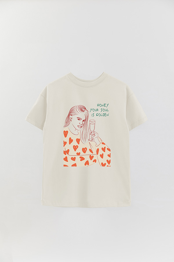 REMERA OVER ESTAMPADA HONEY YOUR SOUL IS GOLDEN