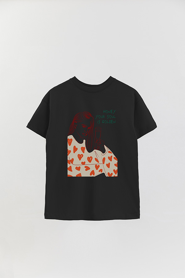 REMERA OVER ESTAMPADA HONEY YOUR SOUL IS GOLDEN