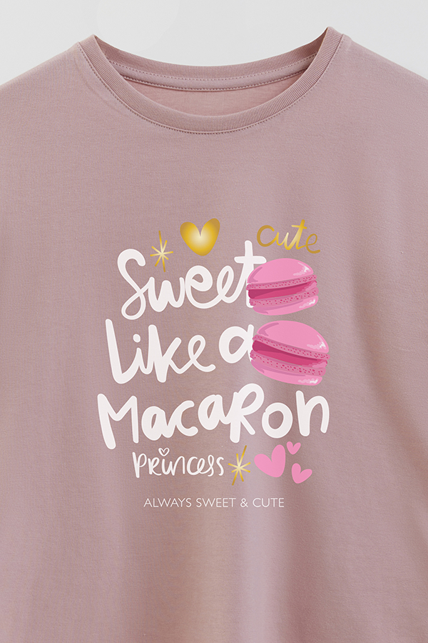 REMERA GIRL OVER MACAROON