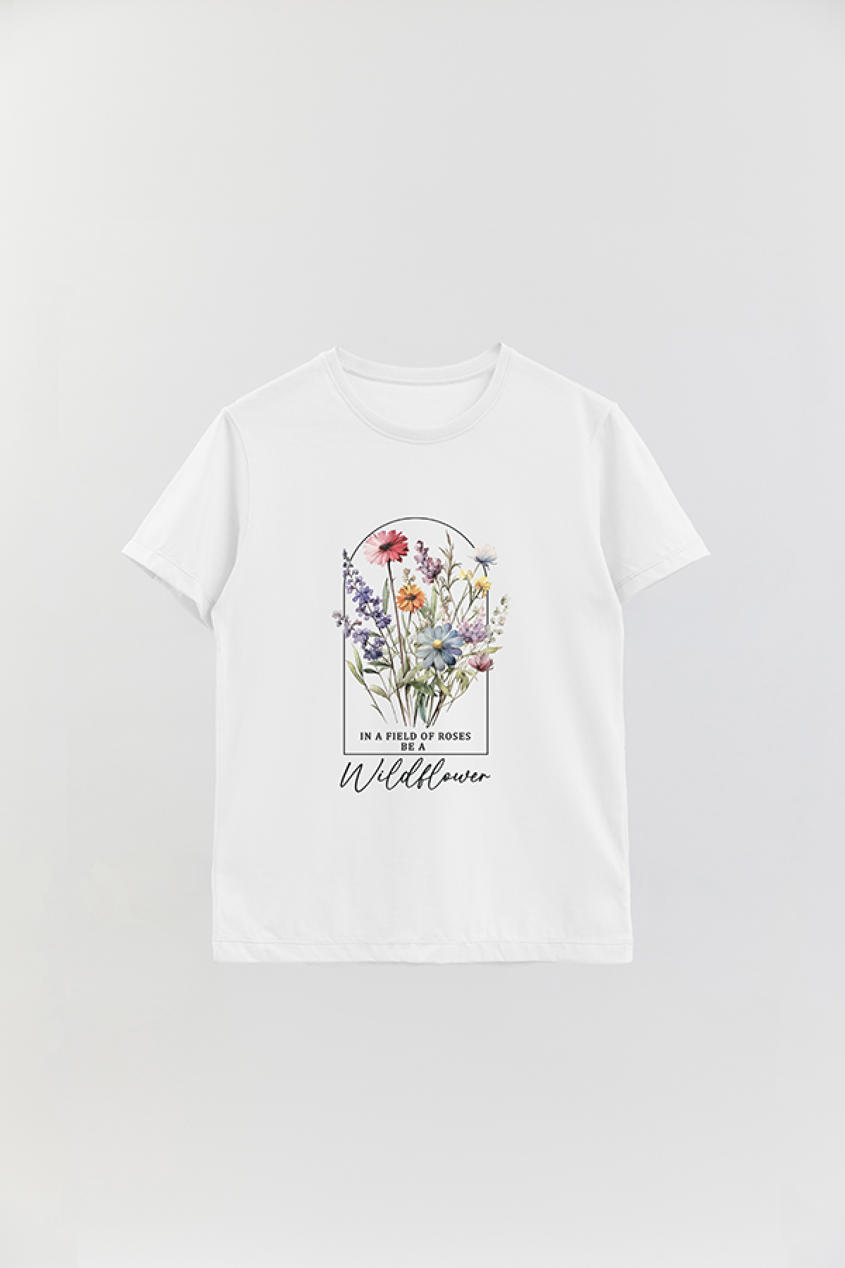 REMERA BASICA ESTAMPADA FLO2 IN A FIELD OF ROSES
