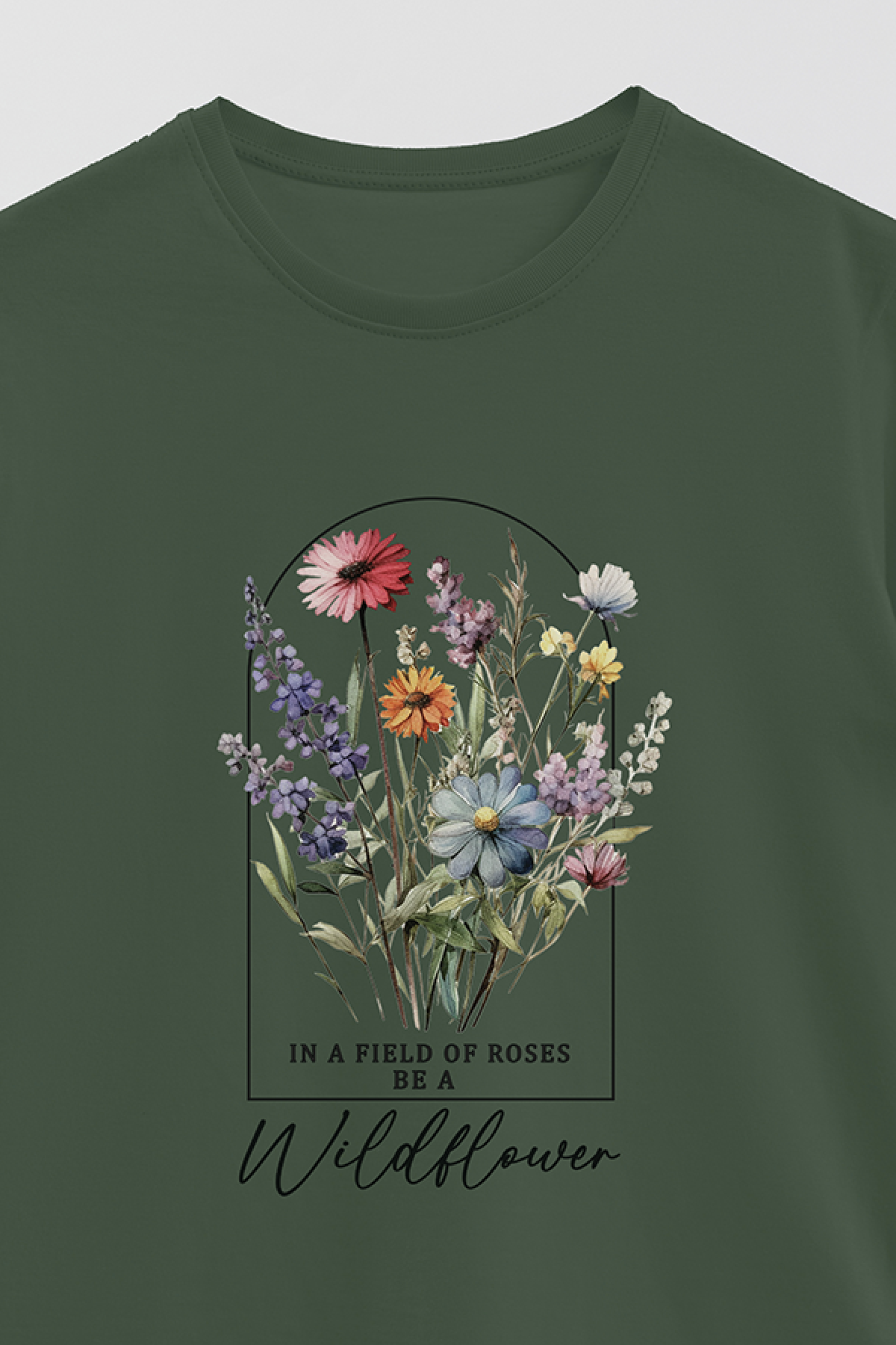 REMERA BASICA ESTAMPADA FLO2 IN A FIELD OF ROSES