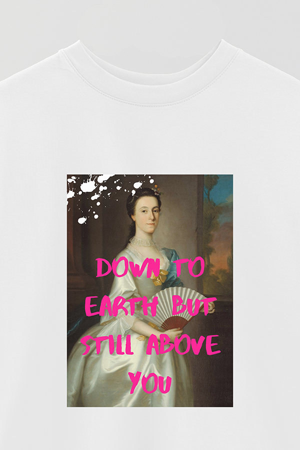 REMERA OVER ESTAMPADA ART COLLECTION 100 DOWN TO EARTH