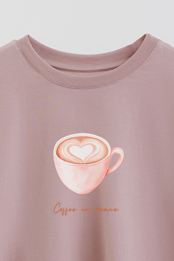 REMERA CROP ESTAMPADA COASTAL COFFEE IN PEACE