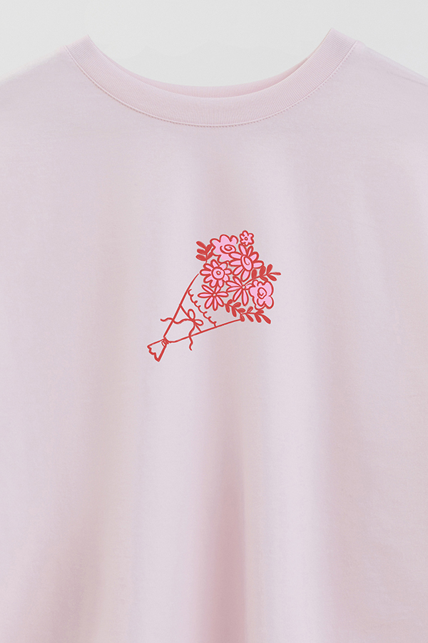 REMERA CROP ESTAMPADA VALENTINE BOUQUET