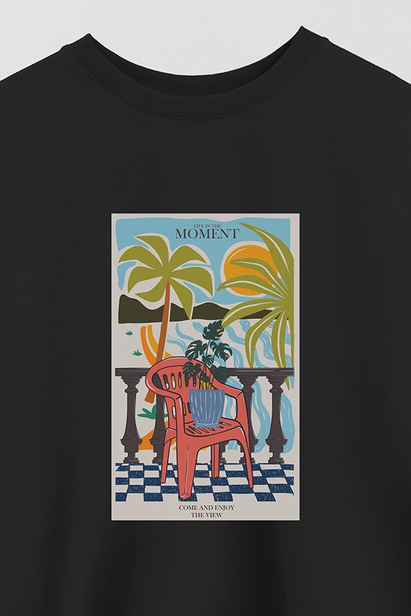 REMERA CROP ESTAMPADA LIVE IN THE MOMENT