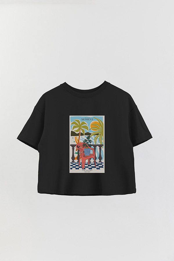 REMERA CROP ESTAMPADA LIVE IN THE MOMENT