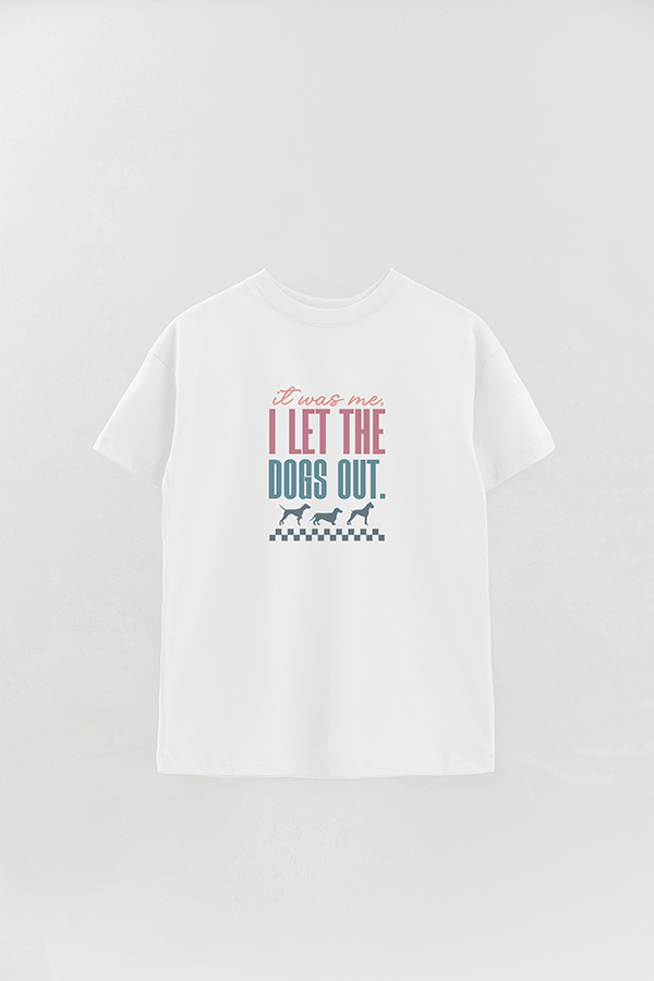REMERA OVER ESTAMPADA DOG I LET THE DOGS OUT