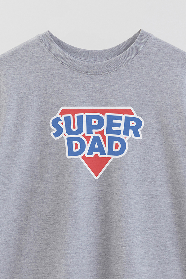 REMERA OVER ESTAMPADA DDP SUPERHERO DAD