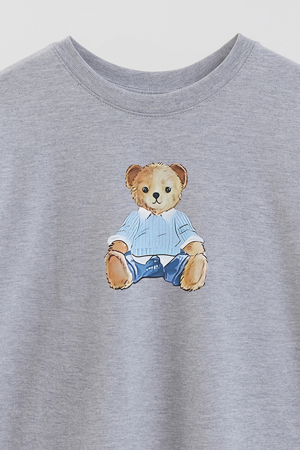 REMERA OVER ESTAMPADA UNISEX BEAR SITTING BLUE