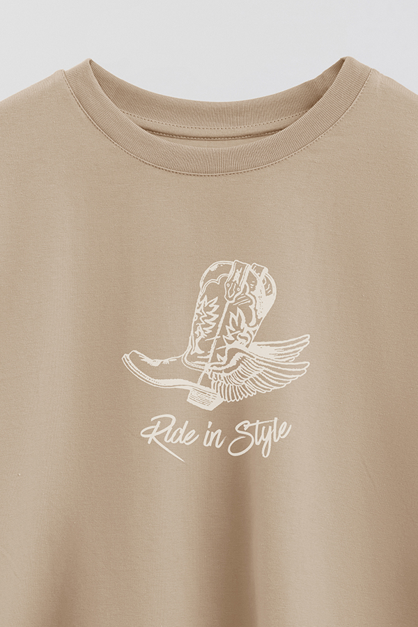 REMERA CROP ESTAMPADA COWGIRL STYLE