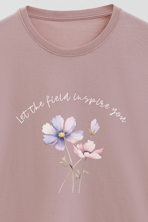REMERA BASICA ESTAMPADA LET THE FIELD INSPIRE YOU