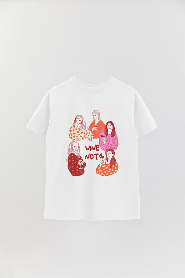 REMERA OVER ESTAMPADA WINE NOT