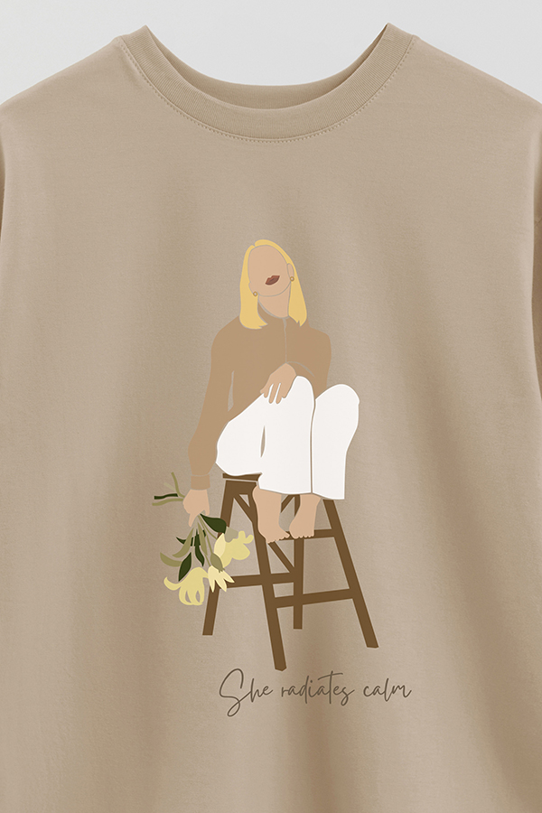 REMERA OVER ESTAMPADA SHE RADIATES CALM