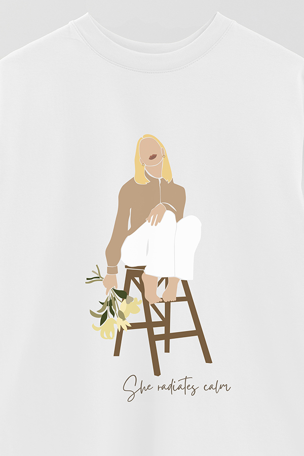 REMERA OVER ESTAMPADA SHE RADIATES CALM