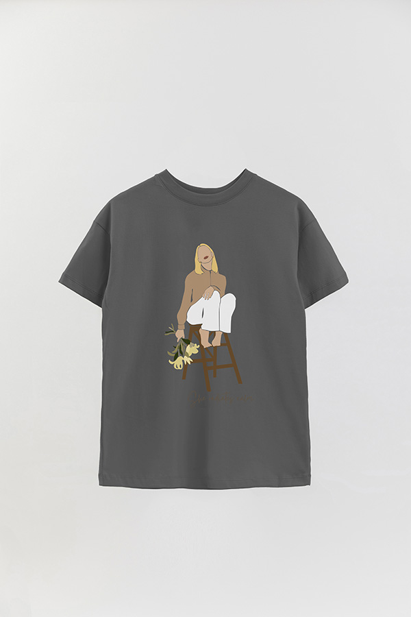 REMERA OVER ESTAMPADA SHE RADIATES CALM