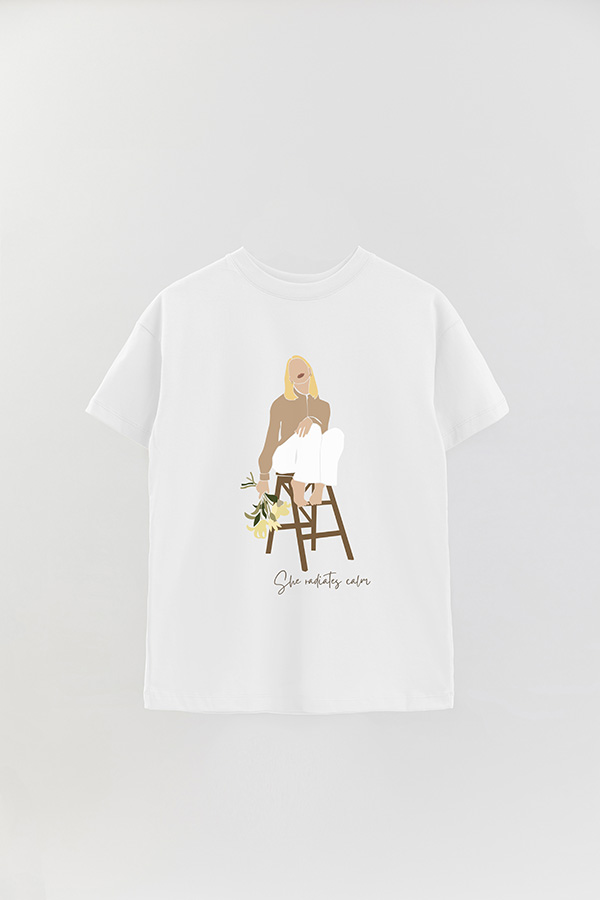 REMERA OVER ESTAMPADA SHE RADIATES CALM
