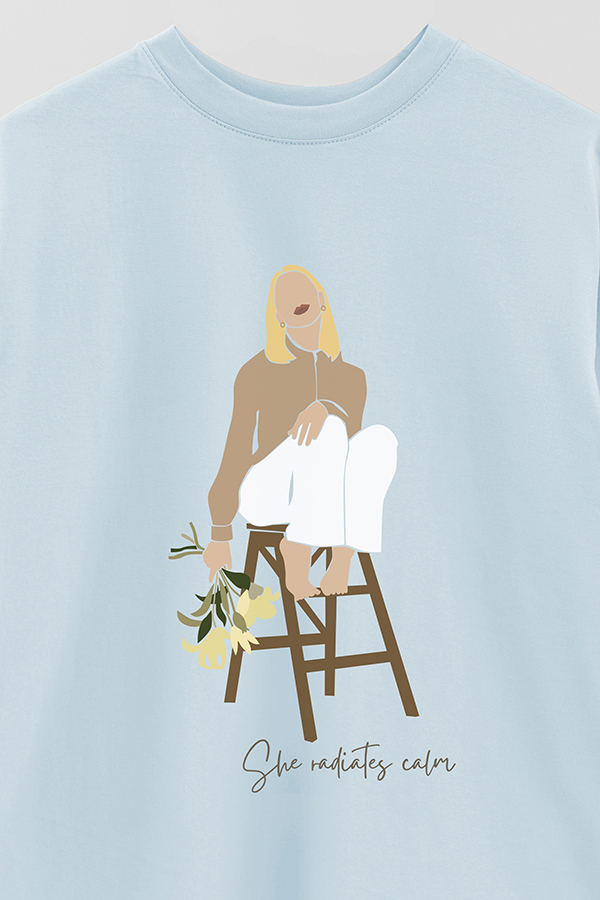 REMERA OVER ESTAMPADA SHE RADIATES CALM