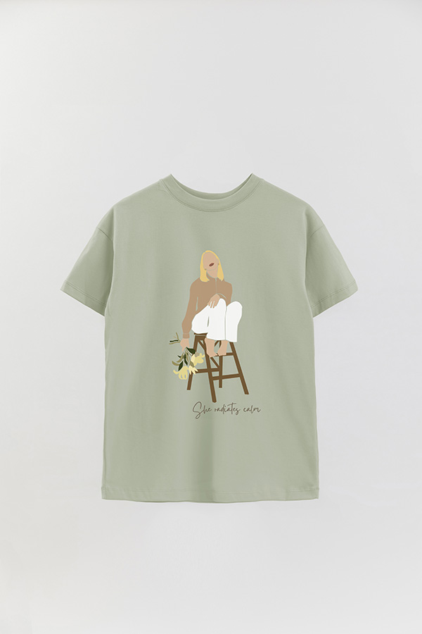 REMERA OVER ESTAMPADA SHE RADIATES CALM