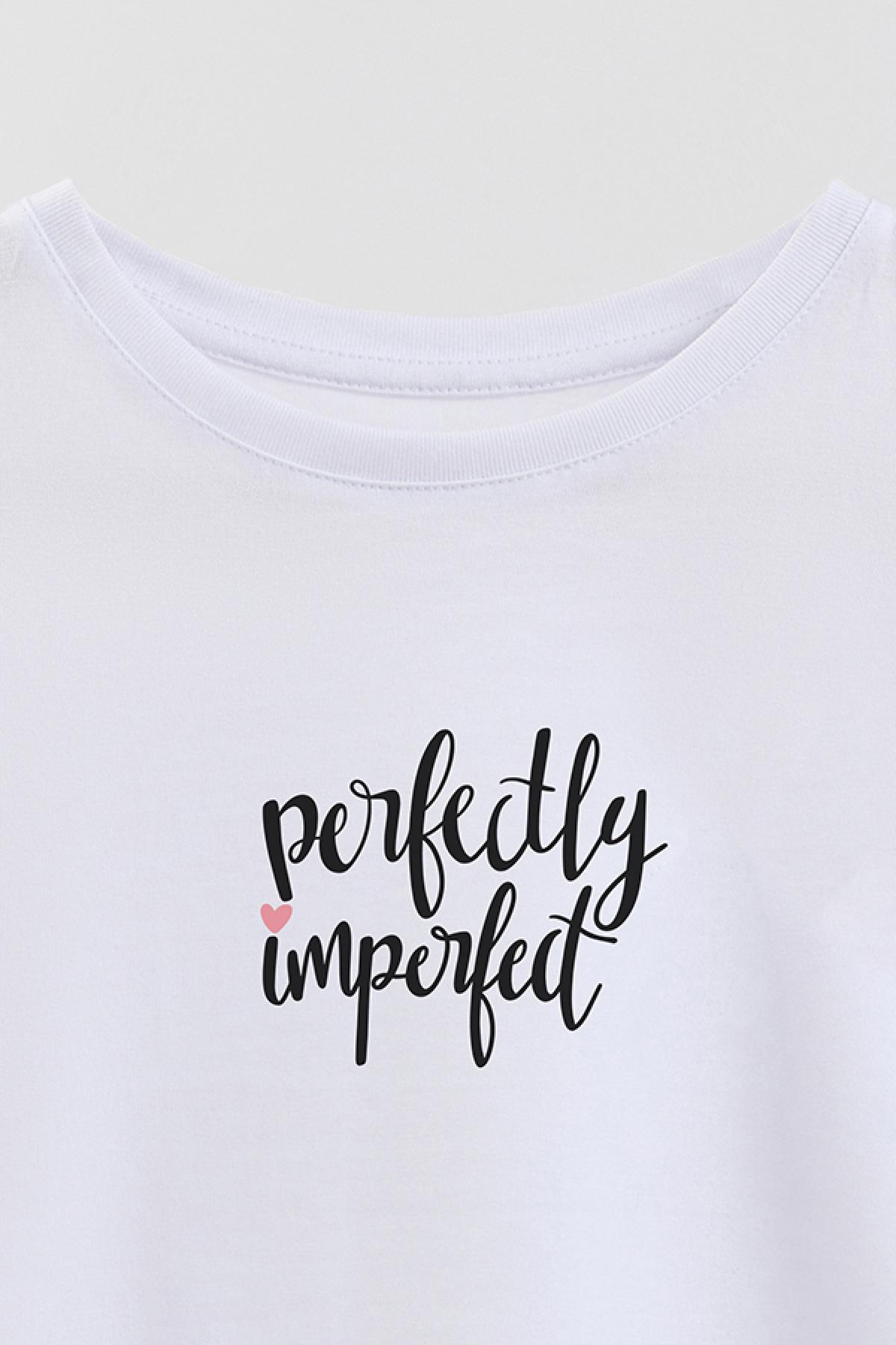 REMERA GIRL OVER MIN PERFECTLY IMPERFECT