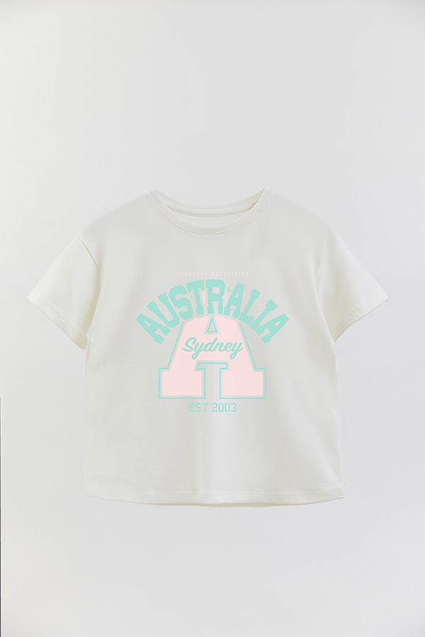 REMERA GIRL OVER AUSTRALIA
