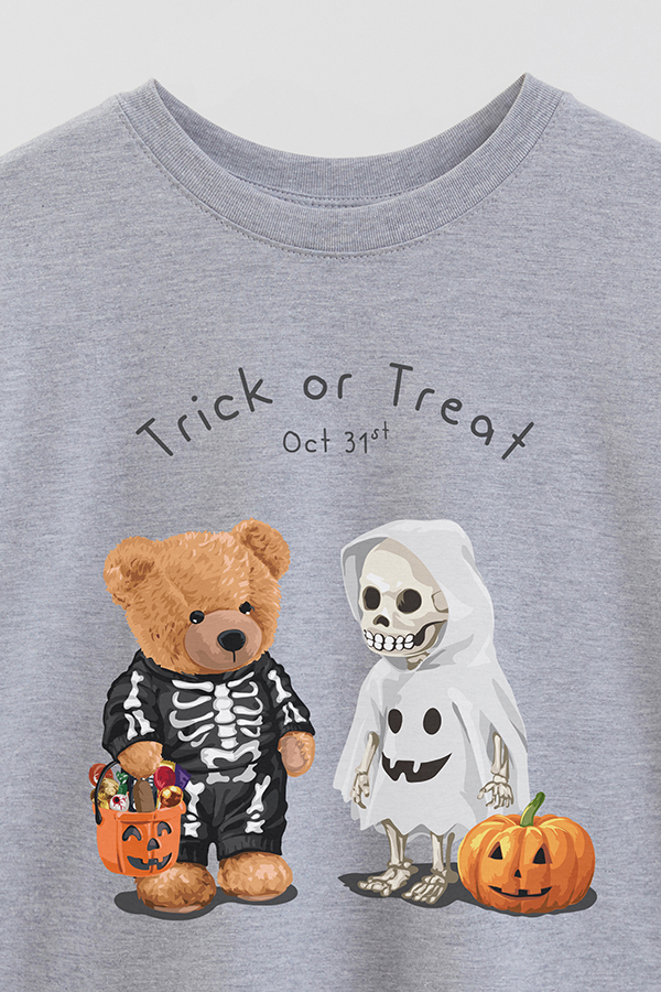 REMERA OVER ESTAMPADA UNISEX TEDDY TRICK OR TREAT
