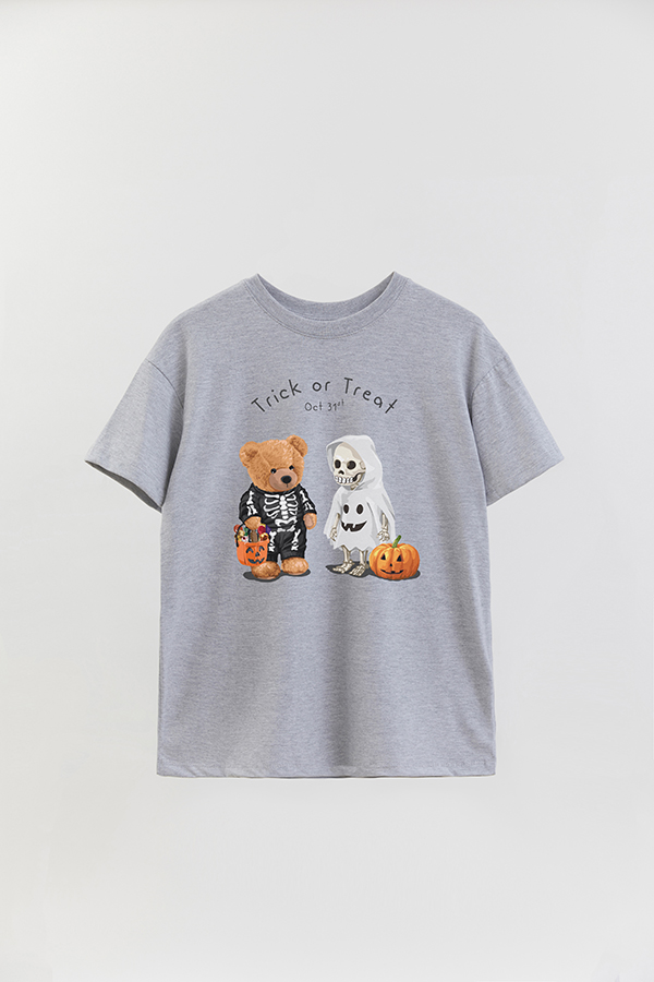 REMERA OVER ESTAMPADA UNISEX TEDDY TRICK OR TREAT