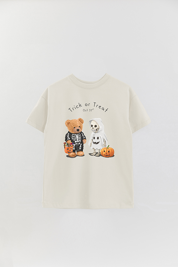 REMERA OVER ESTAMPADA UNISEX TEDDY TRICK OR TREAT