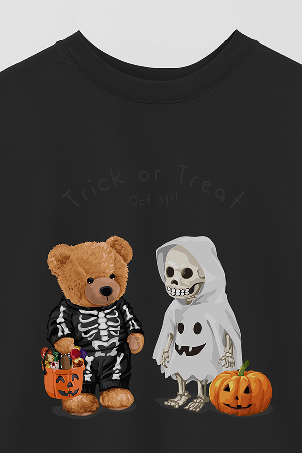 REMERA OVER ESTAMPADA UNISEX TEDDY TRICK OR TREAT