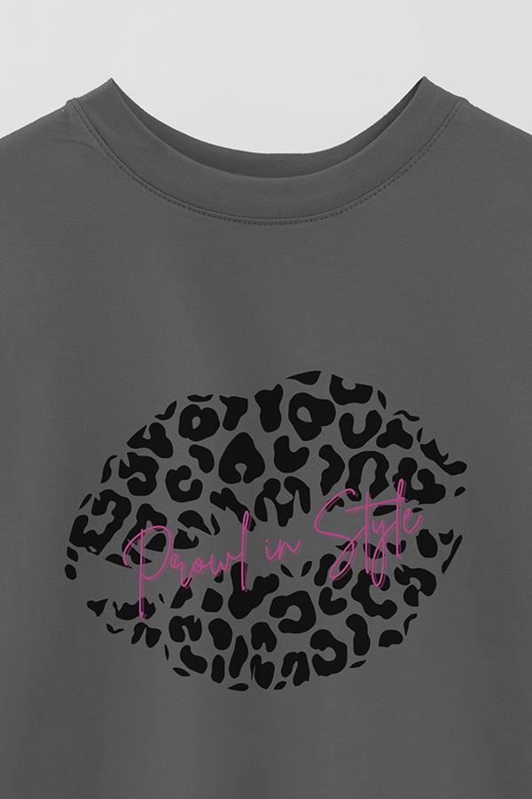 REMERA OVER ESTAMPADA TGR PROWN IN STYLE