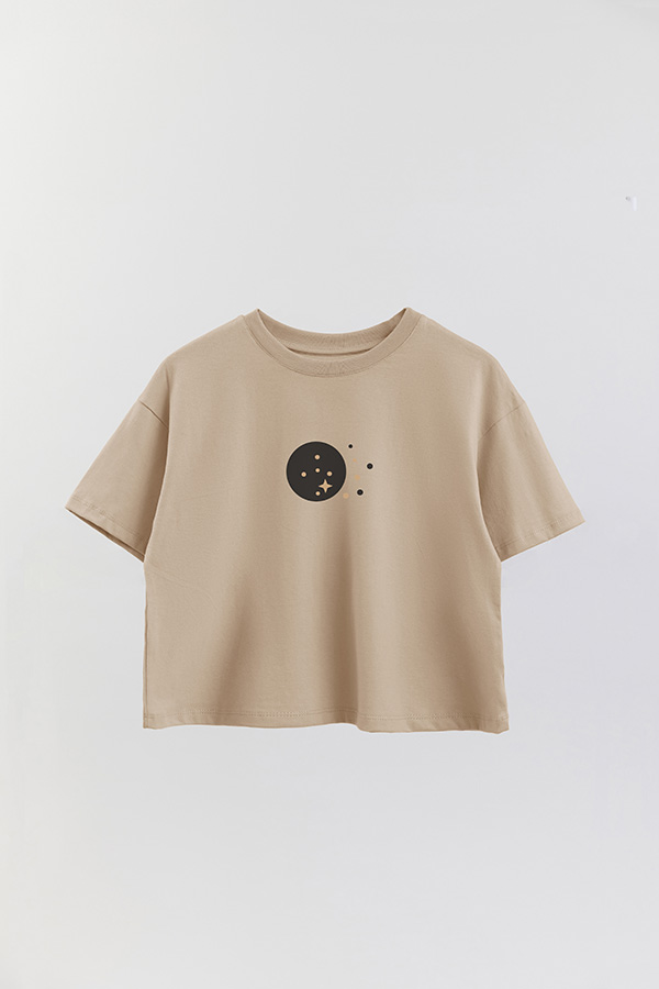 REMERA CROP ESTAMPADA CELESTIAL MOON 5