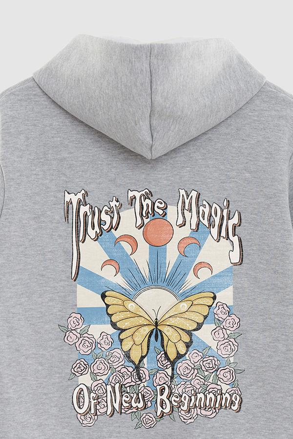 HOODIE ESTAMPADO CLSTL TRUST THE MAGIC OF NEW BEGINNING