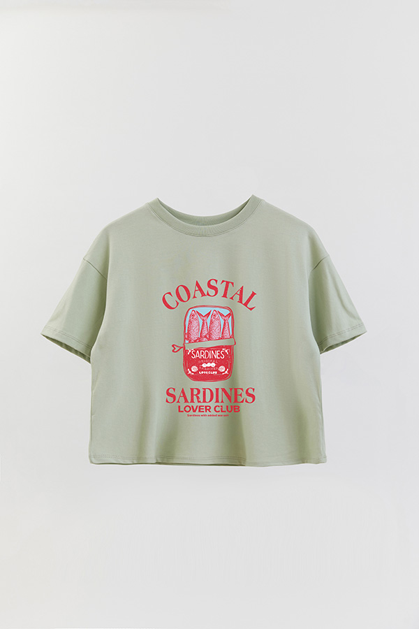 REMERA CROP ESTAMPADA COASTAL SARDINES