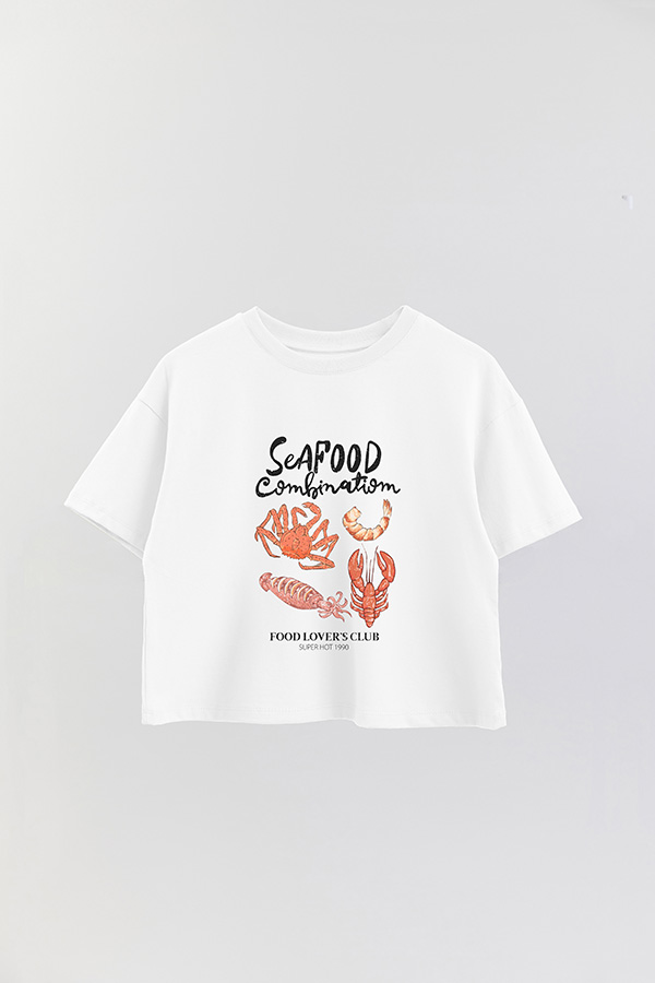 REMERA CROP ESTAMPADA SF SEAFOOD COMBO