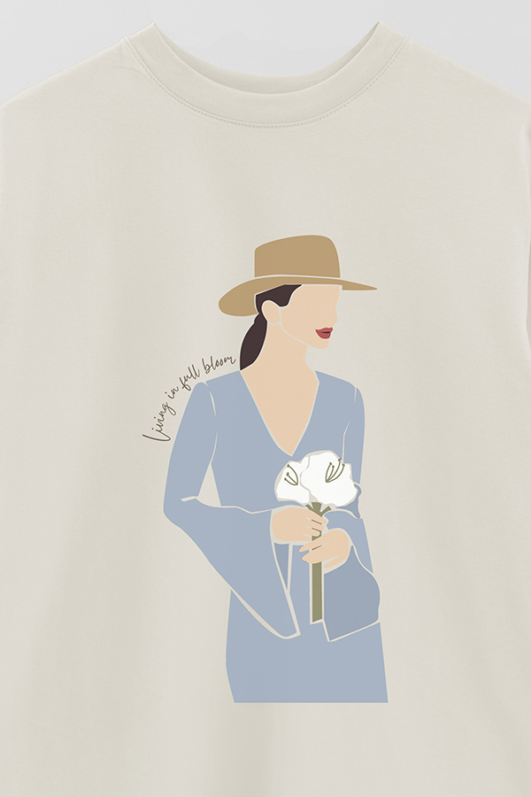 REMERA OVER ESTAMPADA LIVING IN FULL BLOOM