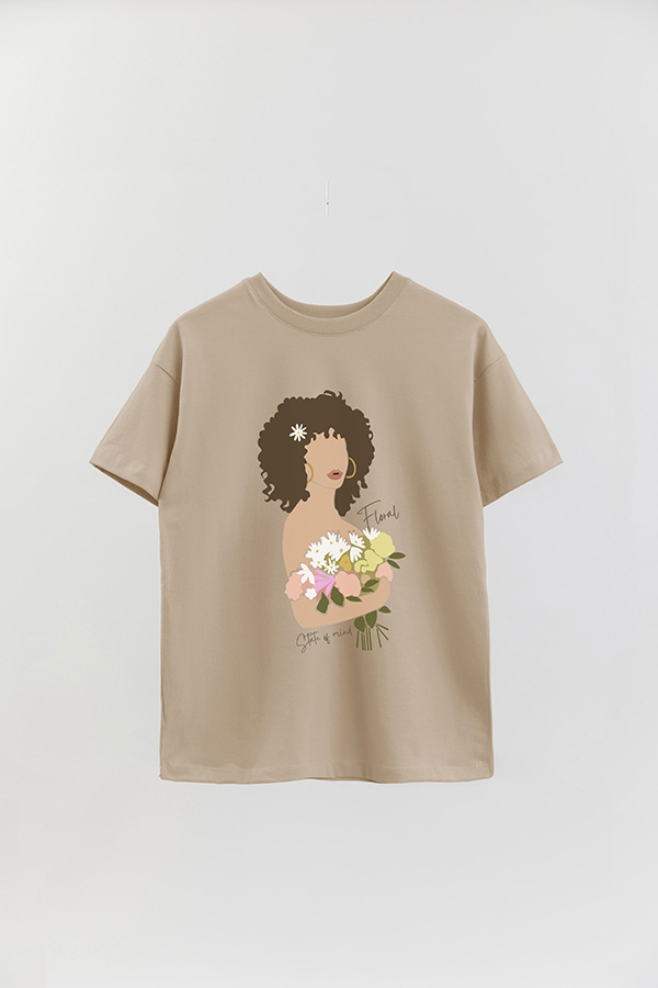 REMERA OVER ESTAMPADA FLORAL STATE OF MIND