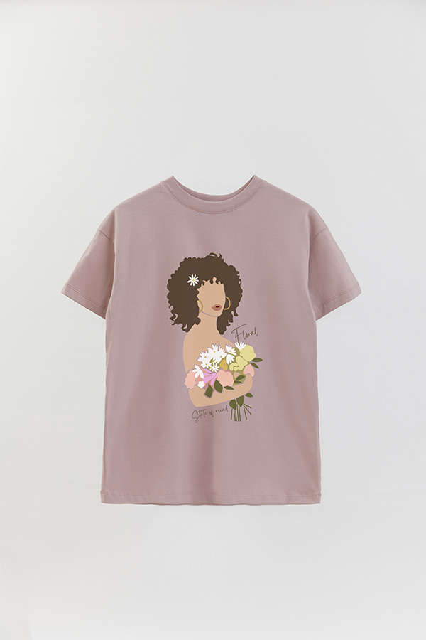 REMERA OVER ESTAMPADA FLORAL STATE OF MIND