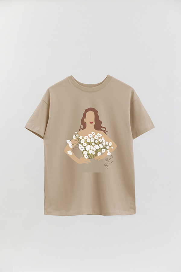 REMERA OVER ESTAMPADA BORN TO BLOSSOM